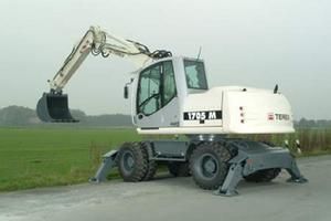 Excavator, Wheeled, 15.20-15.8 Ton (Terex 1705 M)