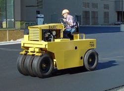 Asphalt Roller Rental Traffic Ride-On 7-Wheel 1.5-3 Ton (Basic 700) R7TA