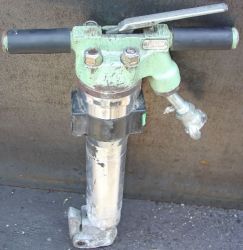 Breaker, Air 60lb (Sullair MPB-60A)