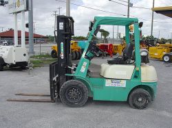 Forklift, Straight-Mast, 4600 lb. (Artison 712C)