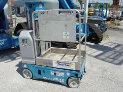 Aerial Work Platform, GR-15 (Genie #817)